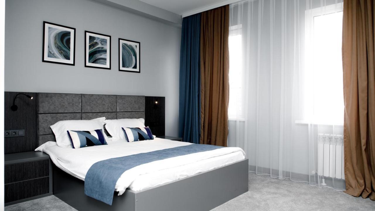 Zodiac Hotel Atyrau Bagian luar foto