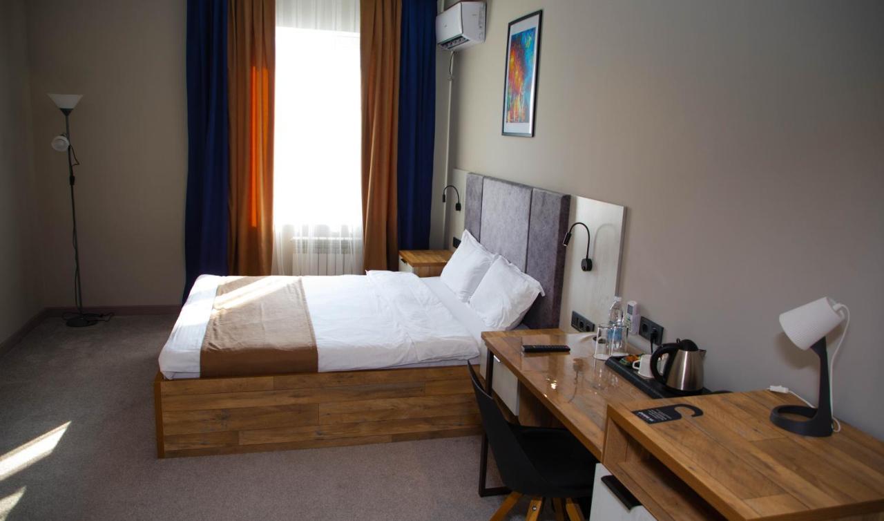 Zodiac Hotel Atyrau Bagian luar foto