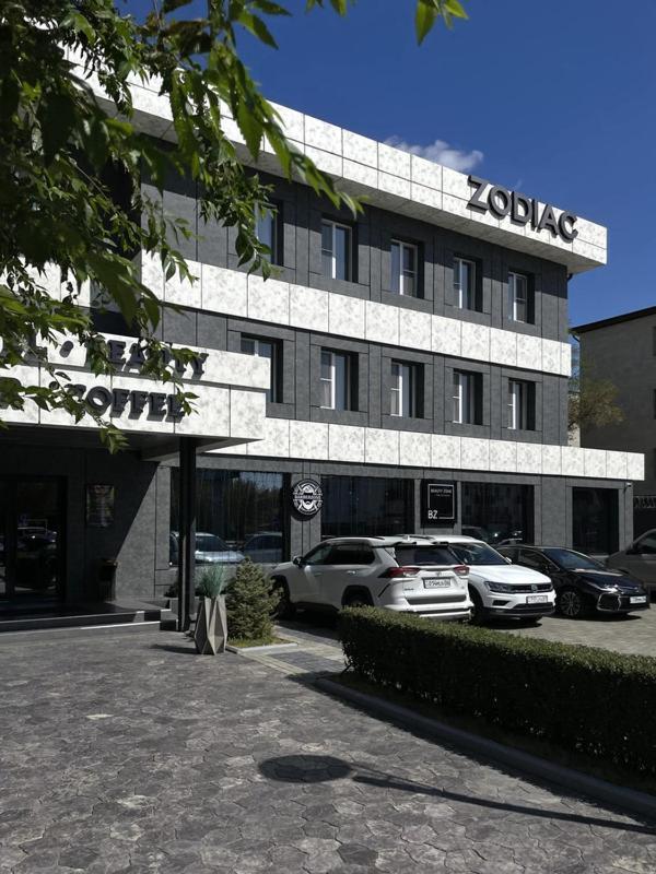 Zodiac Hotel Atyrau Bagian luar foto